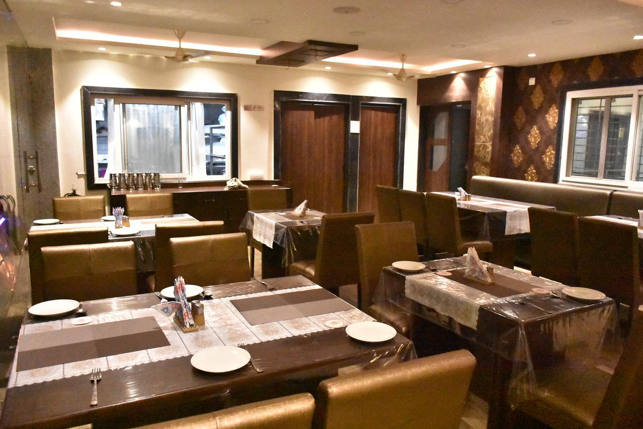 Hotel Daftari Palace Kishanganj エクステリア 写真